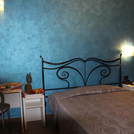 House Beatrice Milano Hotel Ruang foto