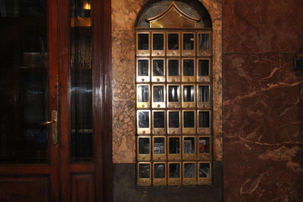 House Beatrice Milano Hotel Bagian luar foto