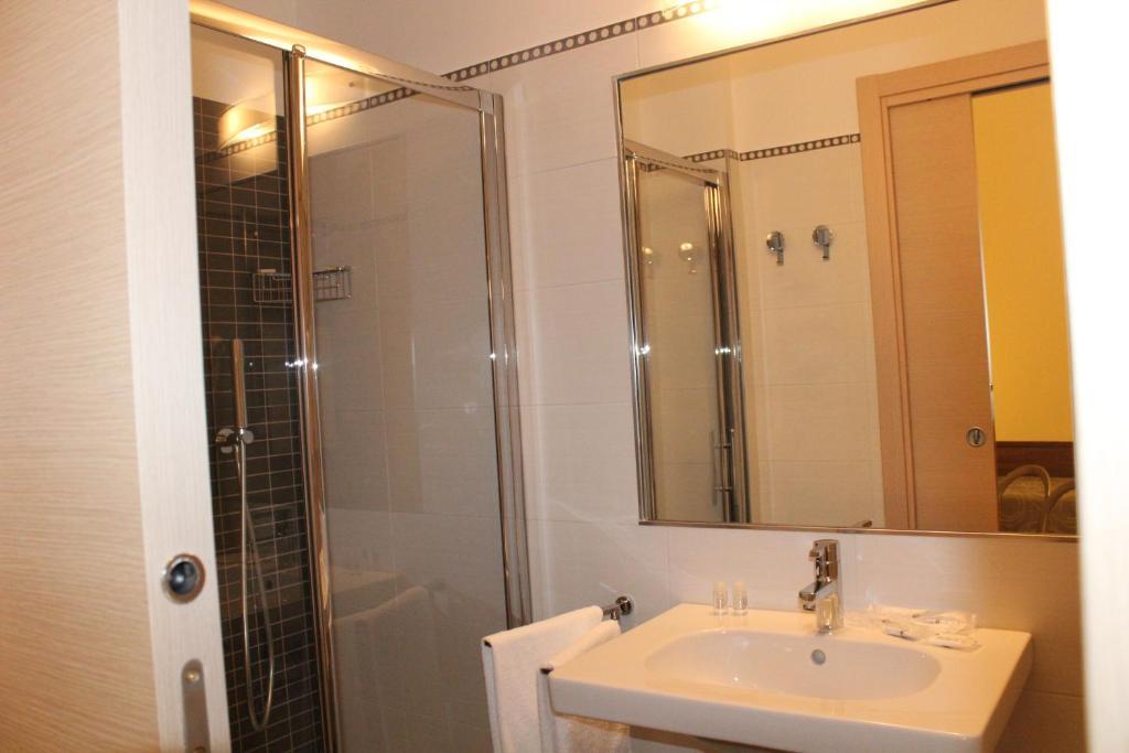 House Beatrice Milano Hotel Bagian luar foto