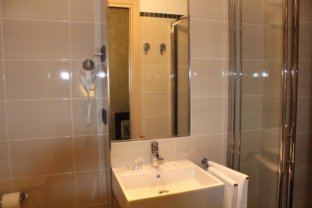 House Beatrice Milano Hotel Bagian luar foto