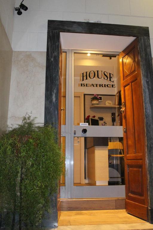 House Beatrice Milano Hotel Bagian luar foto