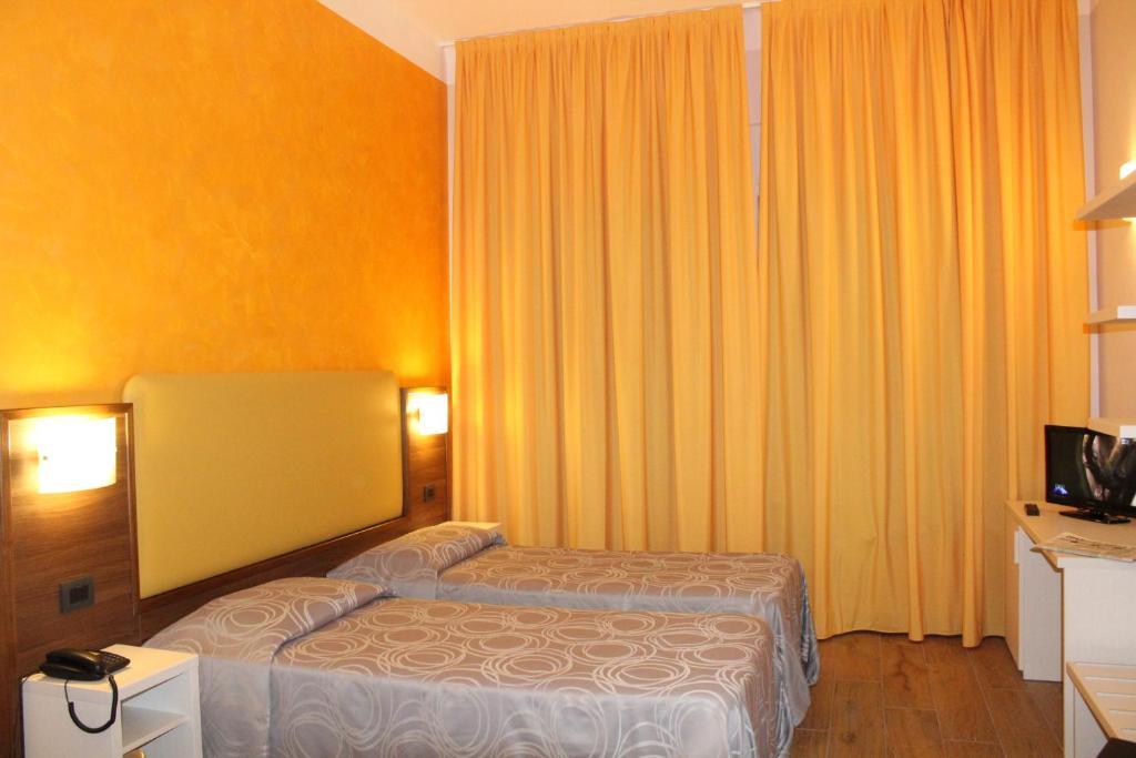 House Beatrice Milano Hotel Ruang foto